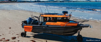 StabiX 250: Новозеландский катер-амфибия, который превращается в полноценный внедорожный кемпер